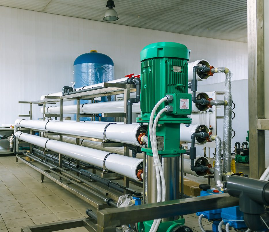 installation of industrial membrane devices water treatment based on reverse osmosis system